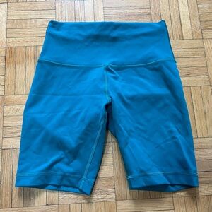 Lululemon Wunder train short